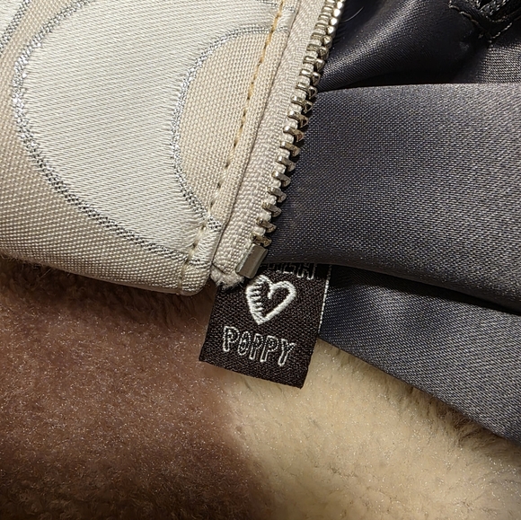 Coach Ivory and Creme Glam Poppy Signature Tote - Picture 16 of 16